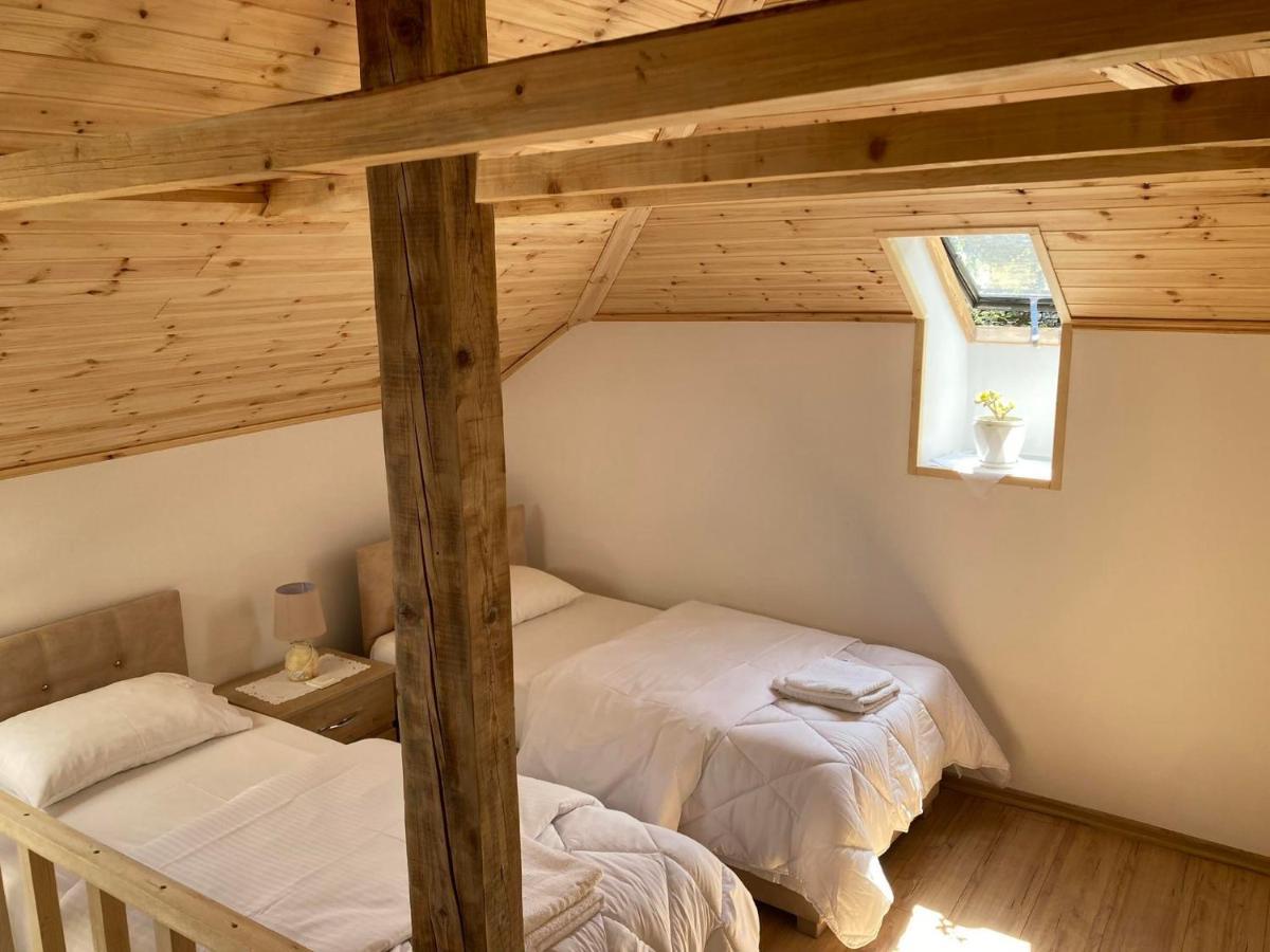 Sokaku I Te Marreve Guesthouse Гирокастра Экстерьер фото