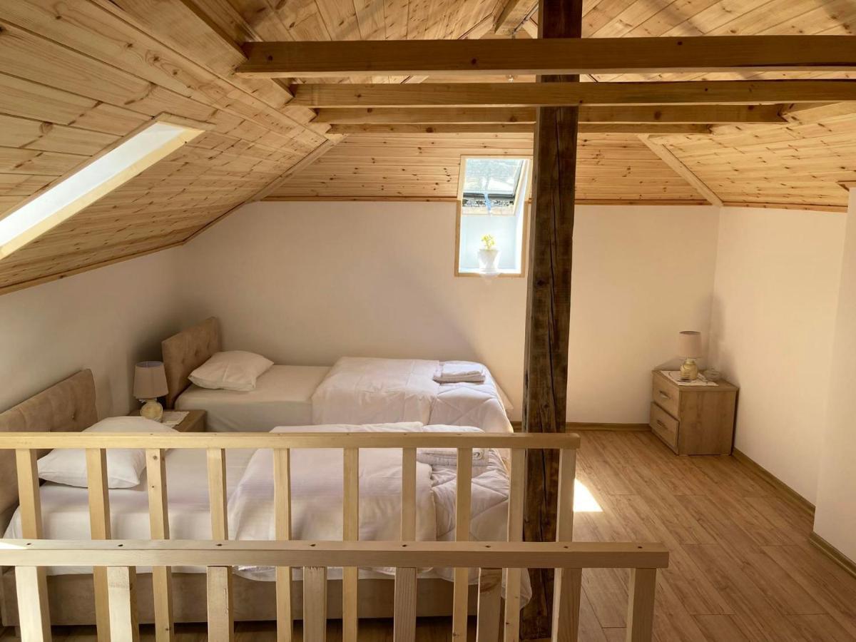 Sokaku I Te Marreve Guesthouse Гирокастра Экстерьер фото